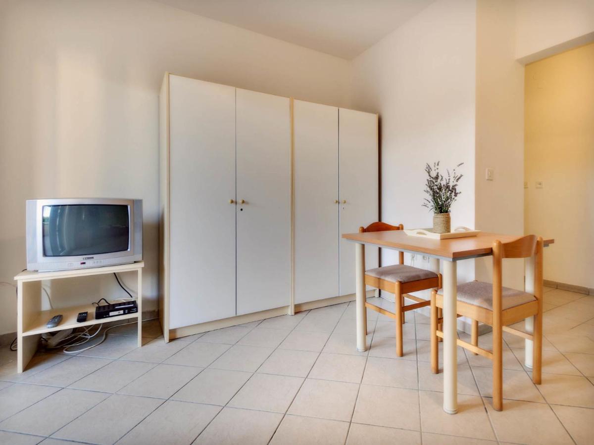 Apartments Zizic Vodice Oda fotoğraf