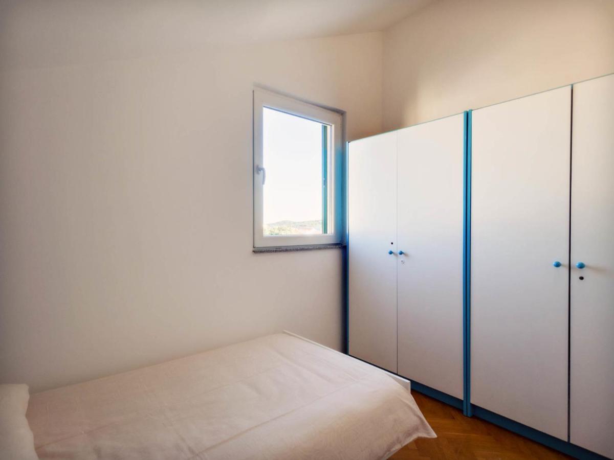 Apartments Zizic Vodice Oda fotoğraf