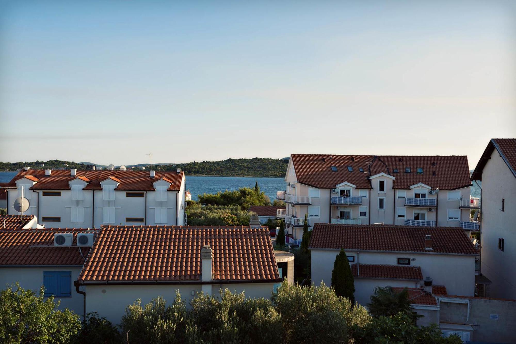 Apartments Zizic Vodice Oda fotoğraf